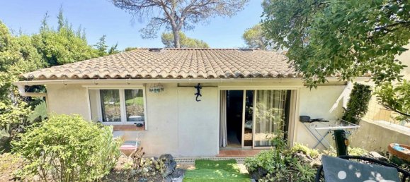 2 bedrooms House in Frejus, France No. 322372 2