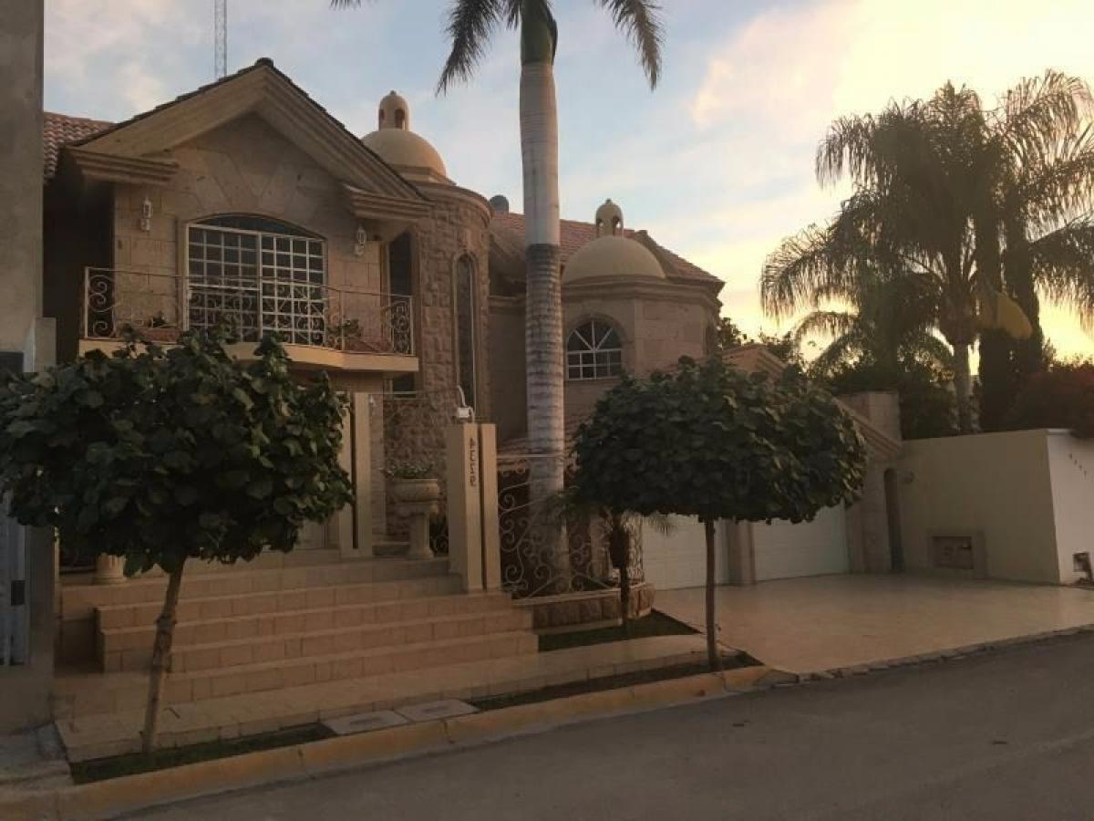 4 bedrooms House in Playa Vicente, Mexico No. 167979