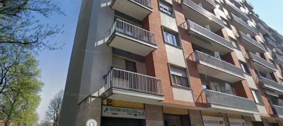 81m² Commercial property in Turin, Italy No. 184917 4