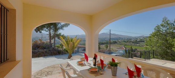 3 Schlafzimmer Villa in Calpe, Spain, Nr. 8318 3