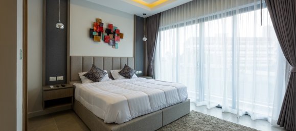 4 dormitorios villa en venta en Pattaya, Chonburi, Eastern Thailand, Thailand № 33593 13
