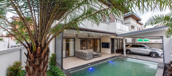 4 dormitorios villa en venta en Pattaya, Chonburi, Eastern Thailand, Thailand № 33593 2