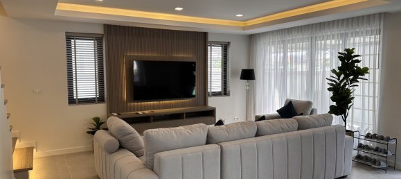 4 dormitorios villa en venta en Pattaya, Chonburi, Eastern Thailand, Thailand № 33593 9