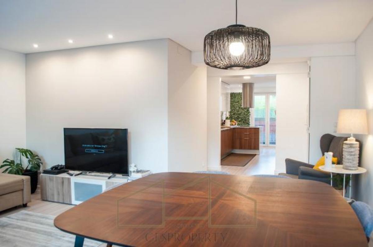 3 bedrooms Apartment in Lisbon, Portugal No. 2920