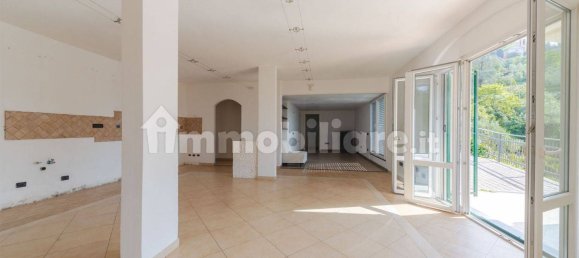 4 bedrooms Villa in Leivi, Italy No. 266676 16