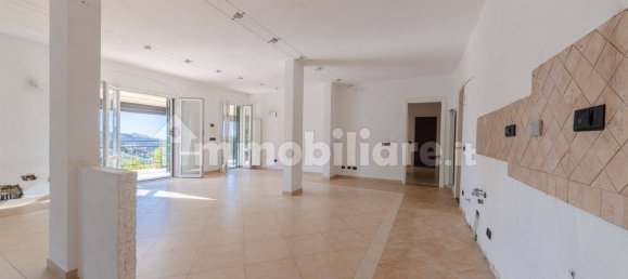 4 bedrooms Villa in Leivi, Italy No. 266676 11