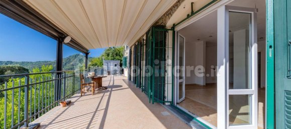 4 bedrooms Villa in Leivi, Italy No. 266676 3