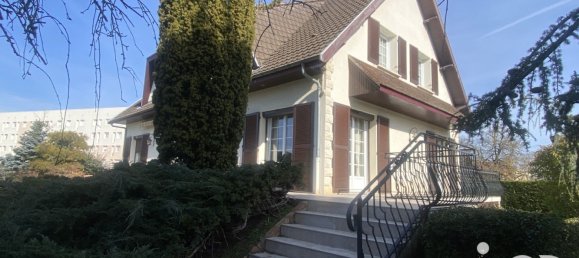 4 bedrooms House in Commentry, France No. 203826 4
