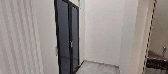 7 bedrooms Villa in Abu Dhabi, UAE No. 15101 7