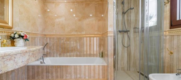 5 Schlafzimmer Villa in Marbella, Spain, Nr. 114771 38