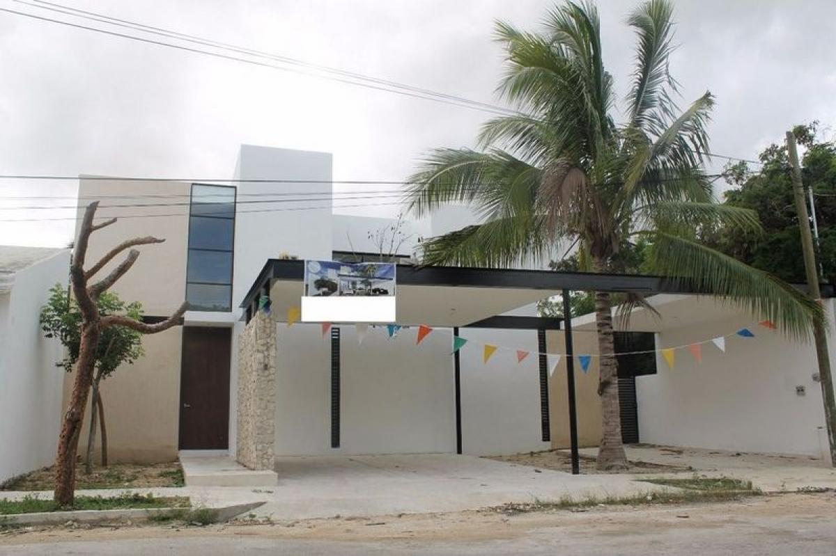 Casa de 3 dormitorios en Mérida, Mexico No. 84487