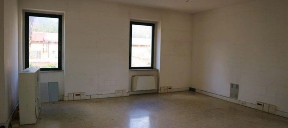 666m² Office in Terni, Italy No. 152991 8