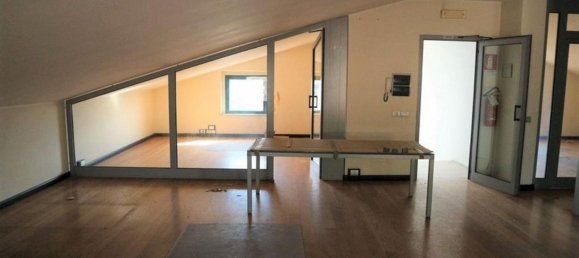 666m² Office in Terni, Italy No. 152991 16