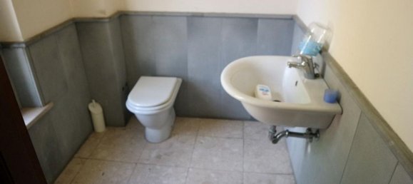 666m² Office in Terni, Italy No. 152991 19