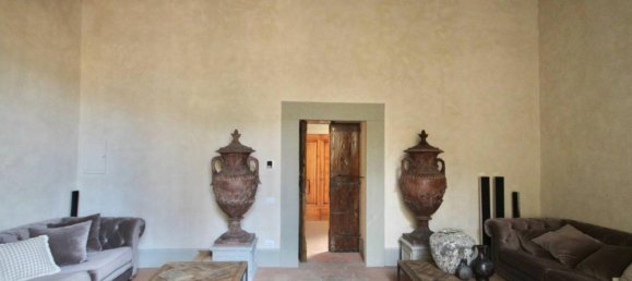 5-Zimmer Wohnung in Pistoia, Italy, Nr. 75274 2