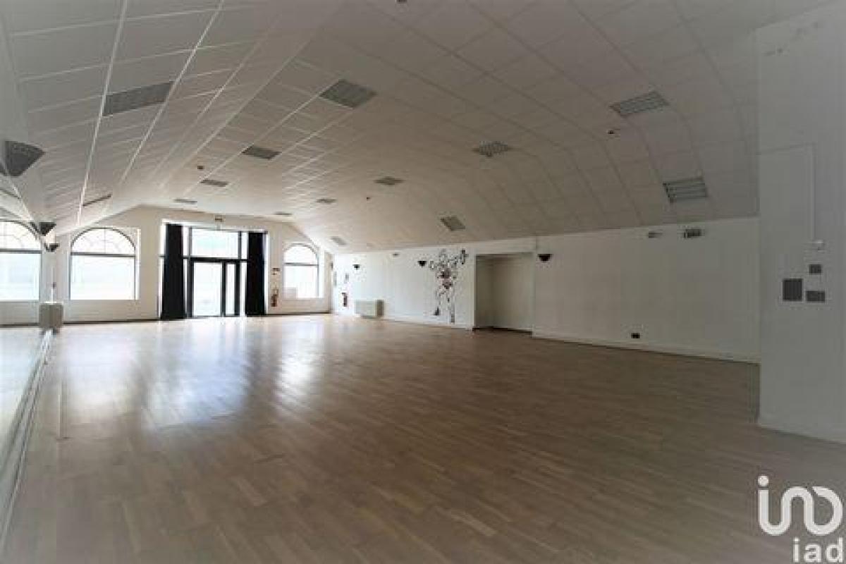 Büro in Poitiers, France 474m², Nr. 20467