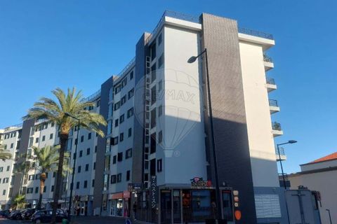  Parking in Funchal, Portugal No. 249051