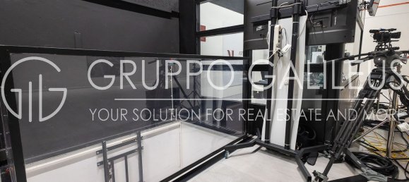 850m² Office in Sesto San Giovanni, Italy No. 239024 3