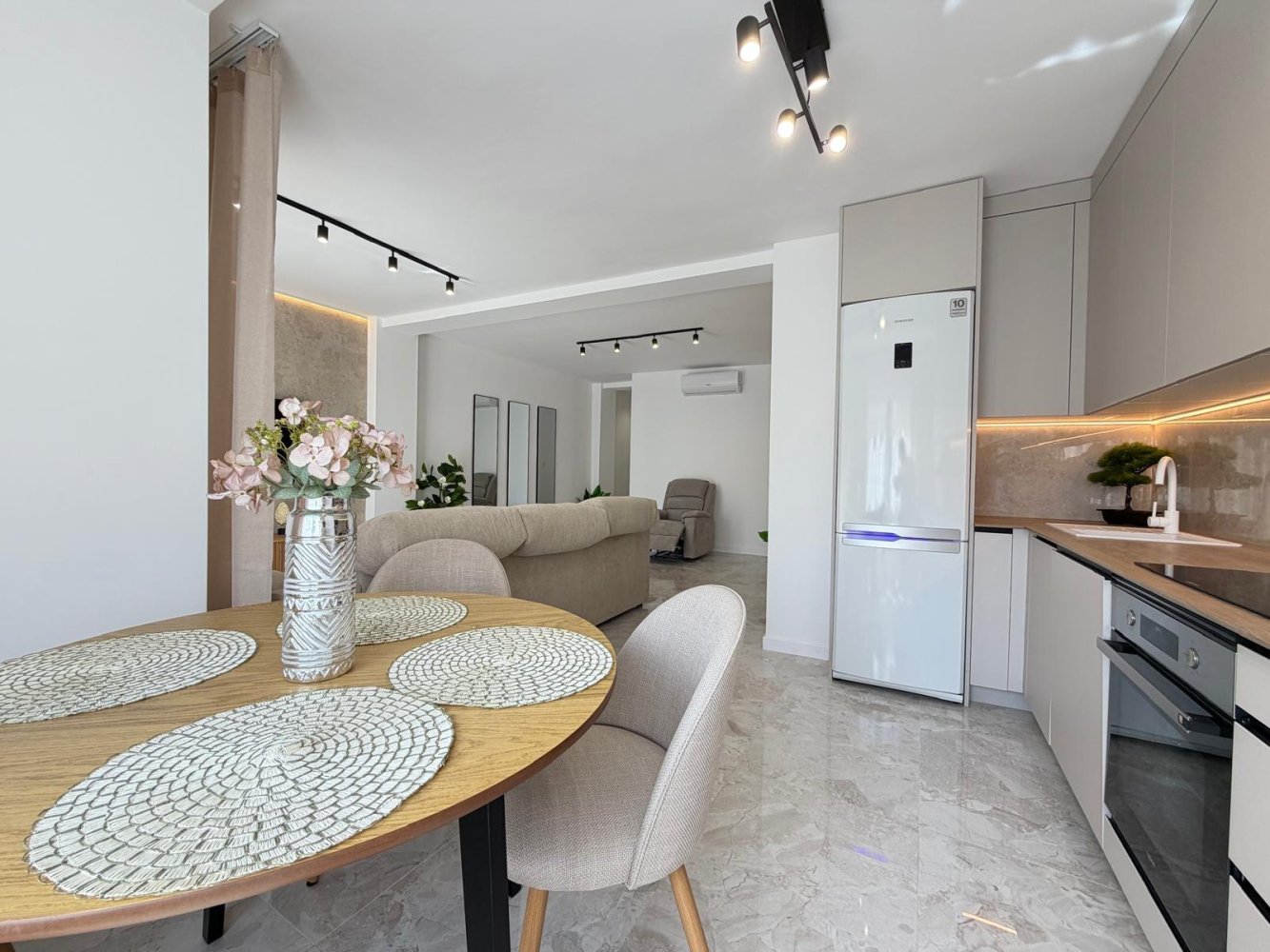 3 chambres penthouse à vendre à Torrevieja, Alicante, Valencian Community, Spain № 365891