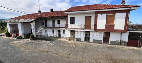 Дом с 4 спальнями в Манта, Италия № 289852 2