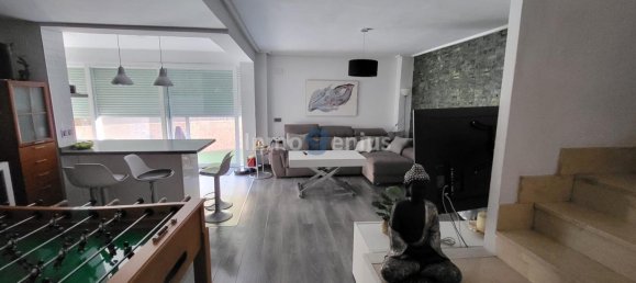 5 bedrooms Villa in Alicante, Spain No. 8758 12