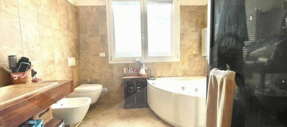 4 rooms Penthouse in Bologna, Italy No. 22810 84