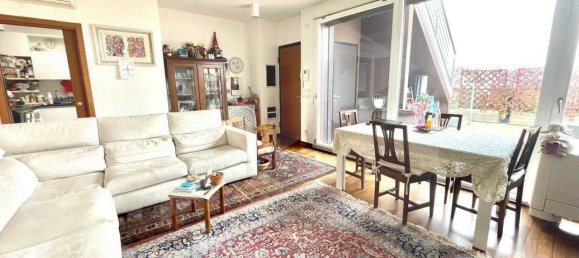 4 rooms Penthouse in Bologna, Italy No. 22810 4