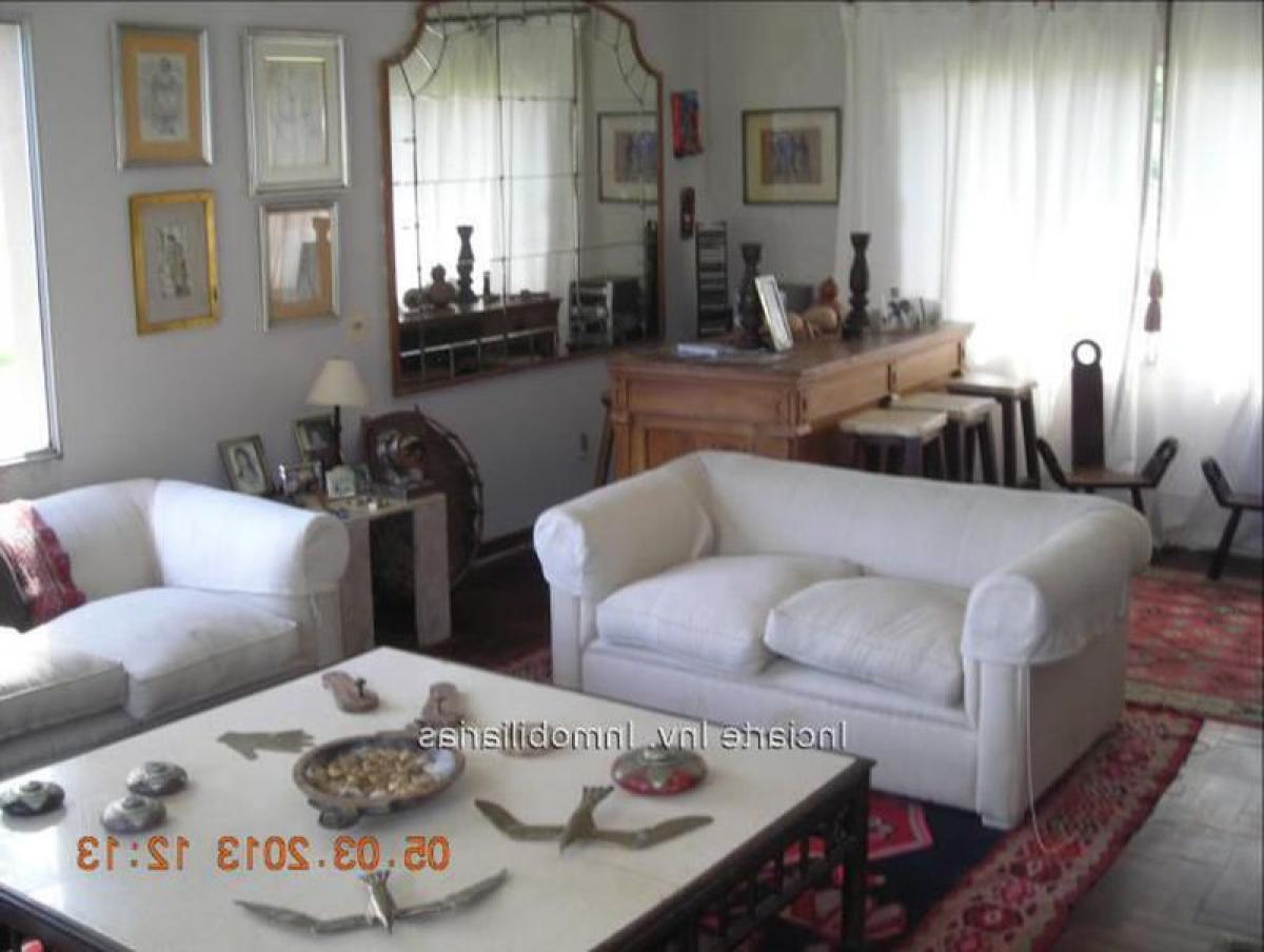 3 bedrooms House in Canelones, Uruguay No. 7034