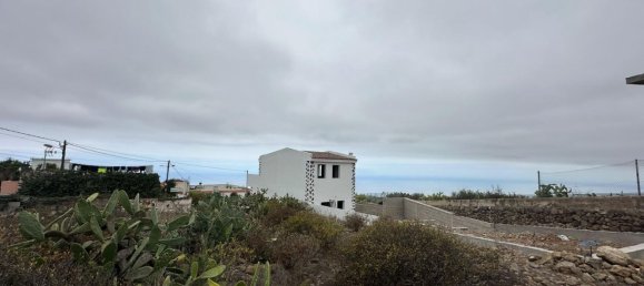 351m² Land in Adeje, Spain No. 31052 4