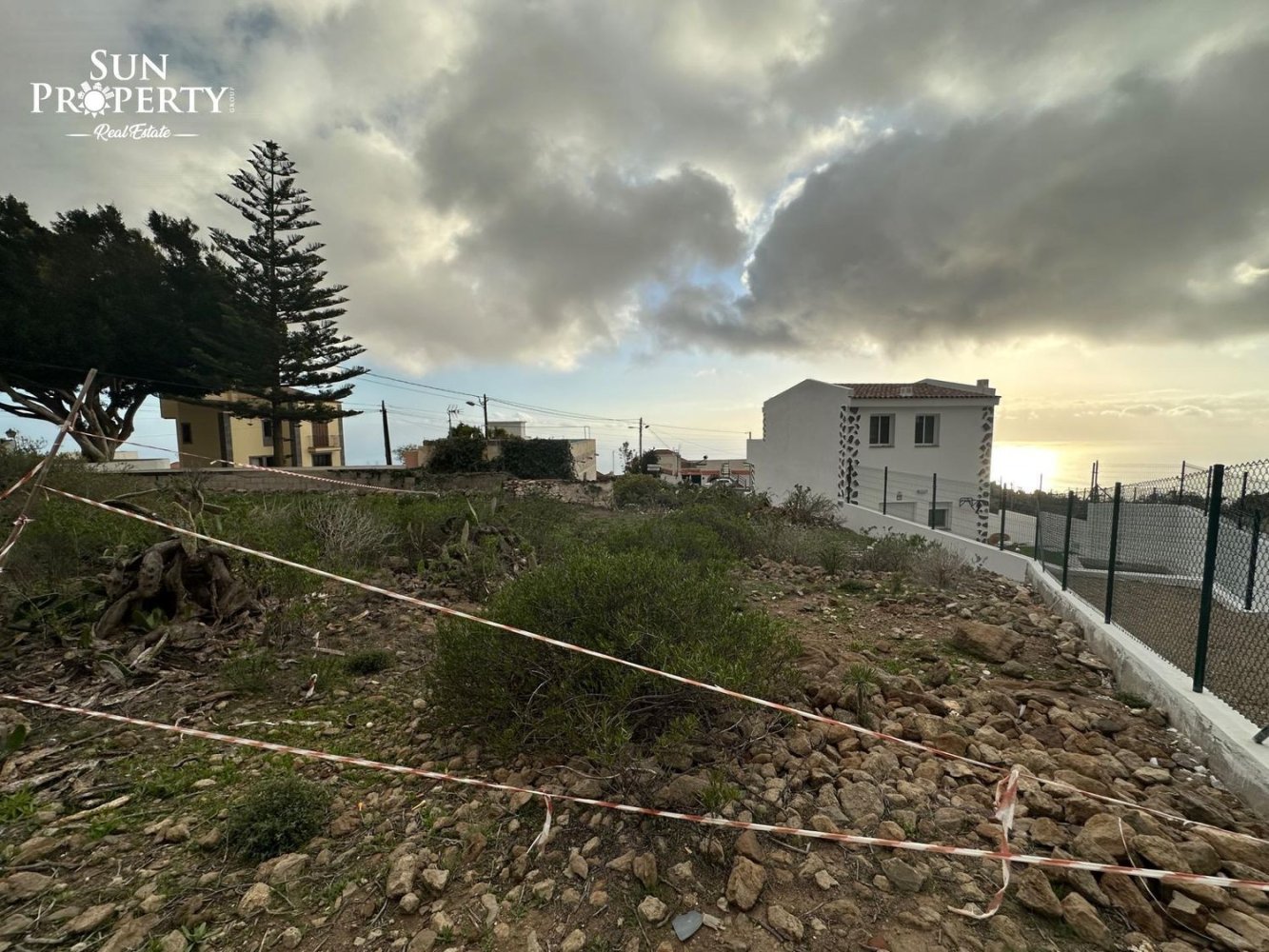 351m² Land in Adeje, Spain No. 31052