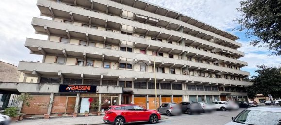 Коммерческая недвижимость 160м² в Прато, Италия № 60205 20