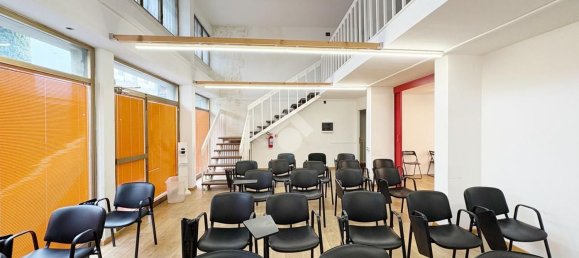 Коммерческая недвижимость 160м² в Прато, Италия № 60205 8