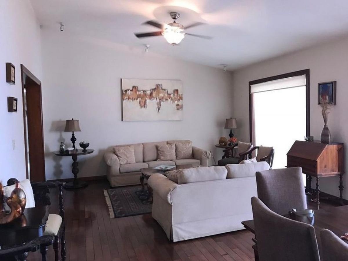 Дом с 3 спальнями в Нуэво Леон, Мексика № 186423