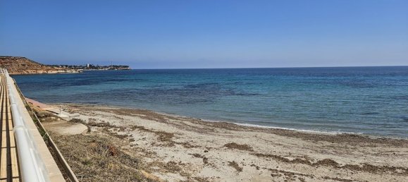 Villa de 3 dormitorios en Cabo Roig, Spain No. 183509 28