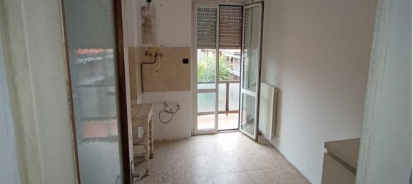 2 bedrooms Apartment in Pavia, Italy No. 187917 6