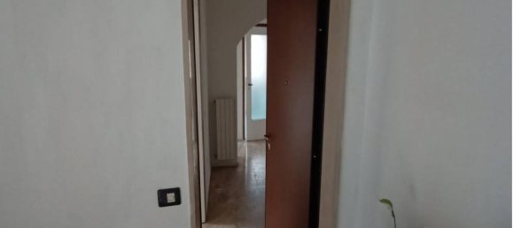 2 bedrooms Apartment in Pavia, Italy No. 187917 5