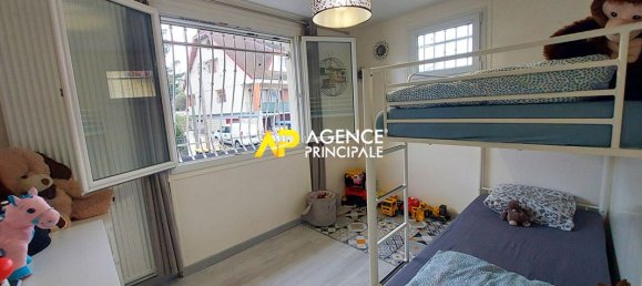 Casa de 5 dormitorios en Argenteuil, France No. 139209 11