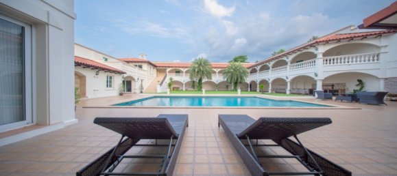 6 chambres house à vendre à Pattaya, Chonburi, Eastern Thailand, Thailand № 71472 12