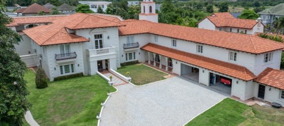 6 chambres house à vendre à Pattaya, Chonburi, Eastern Thailand, Thailand № 71472 8