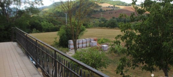 5 bedrooms House in Acqualagna, Italy No. 292823 7