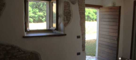 5 bedrooms House in Acqualagna, Italy No. 292823 10