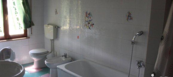 5 bedrooms House in Acqualagna, Italy No. 292823 20