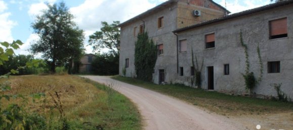 5 bedrooms House in Acqualagna, Italy No. 292823 9