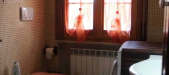 5 bedrooms House in Acqualagna, Italy No. 292823 6