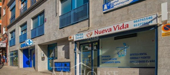 231m² Commercial property in Madrid, Spain No. 113509 3