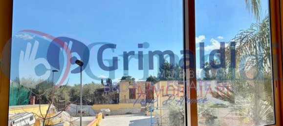 Apartamento de 3 dormitorios en Altavilla Milicia, Italy No. 326446 19