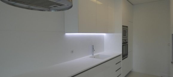 3 bedrooms Condo in Porto, Portugal No. 6589 6