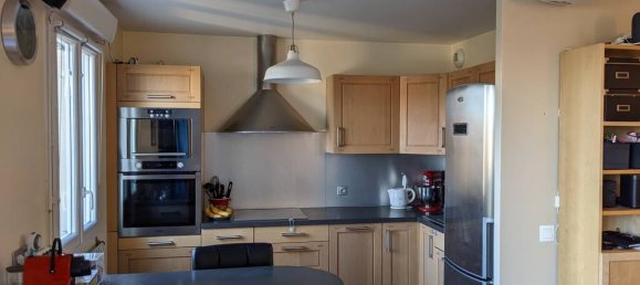 Дуплекс с 3 спальнями в Шантелу-ан-Бри, Франция № 328170 2