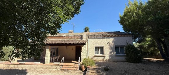 3 bedrooms House in Robion, France No. 287860 3