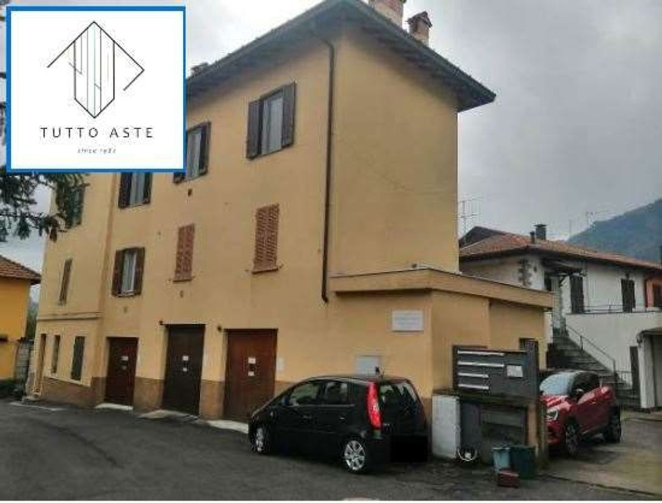 Studio in Como, Italy, Nr. 6844